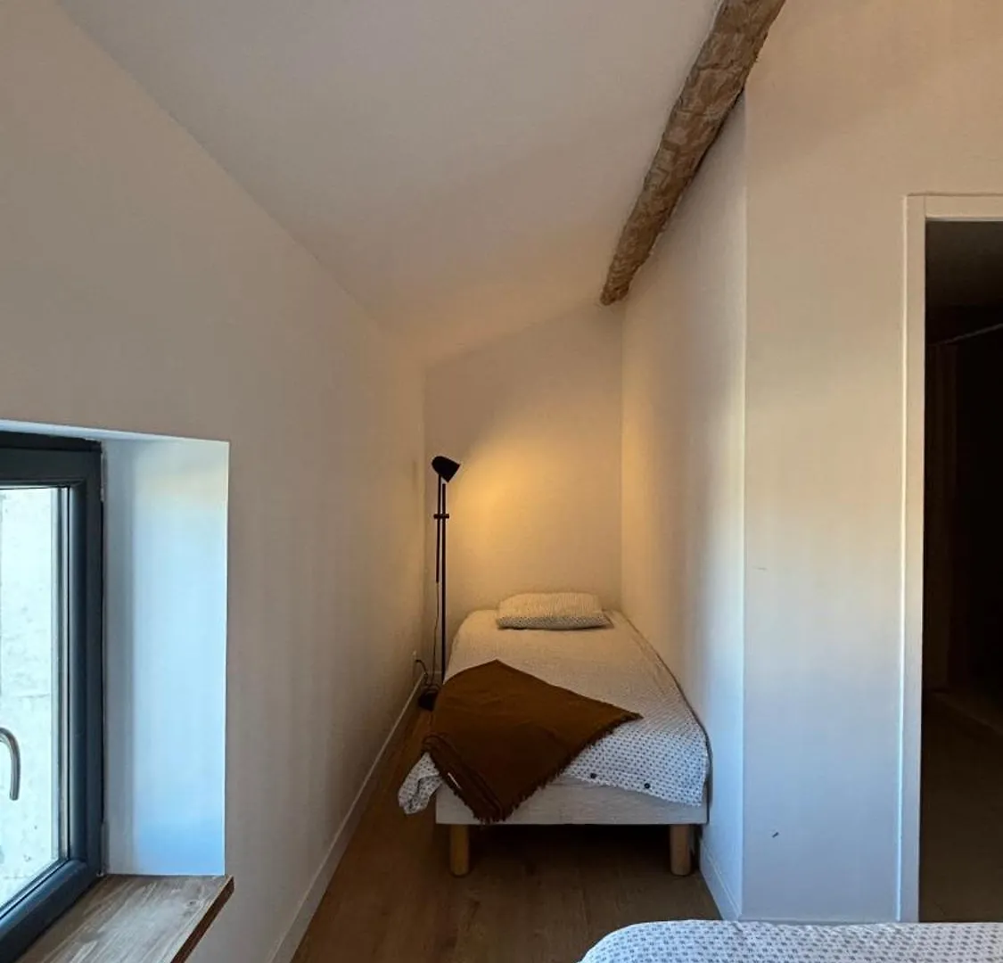 Le Granier Location Apartment Robion en Luberon