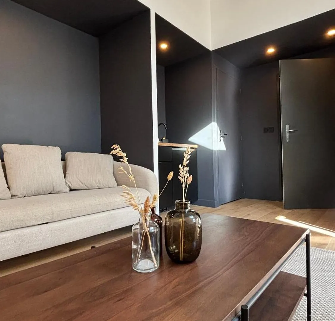 Le Granier Location Apartment Robion en Luberon